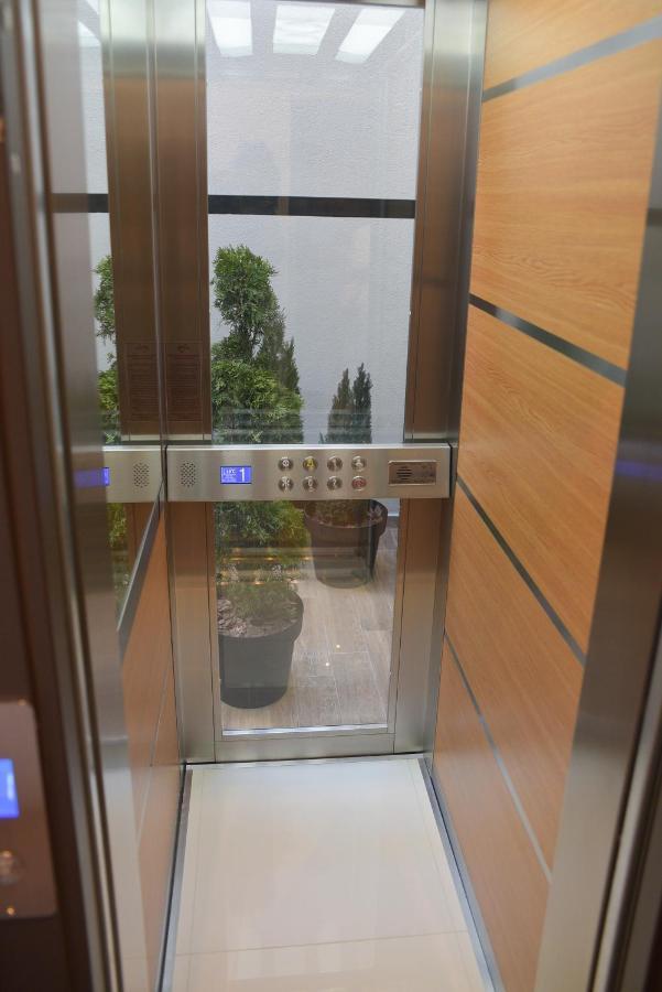 נובי סאד Corso Rooms City Centre מראה חיצוני תמונה